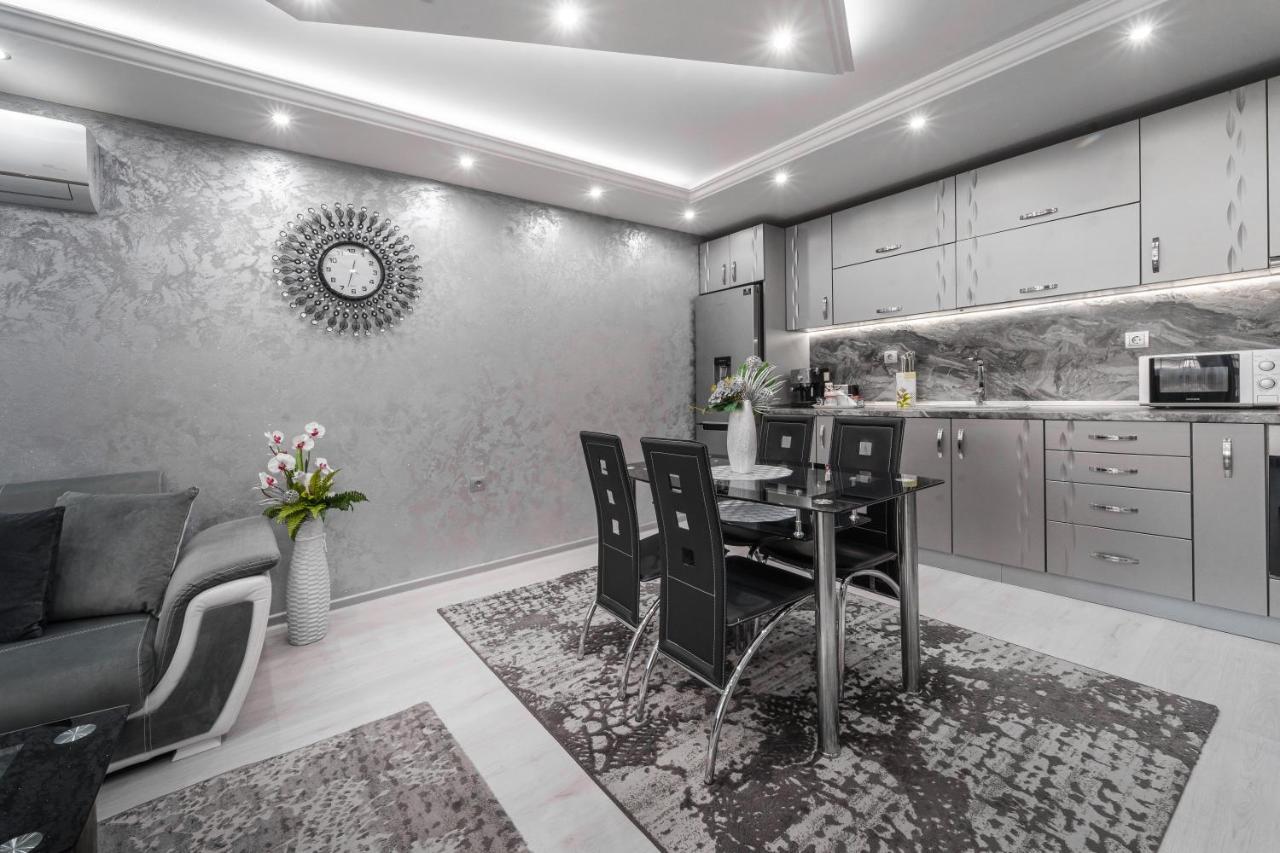 City Apartments - A Brand New Luxury & Comfy. 阿塞诺夫格勒 外观 照片
