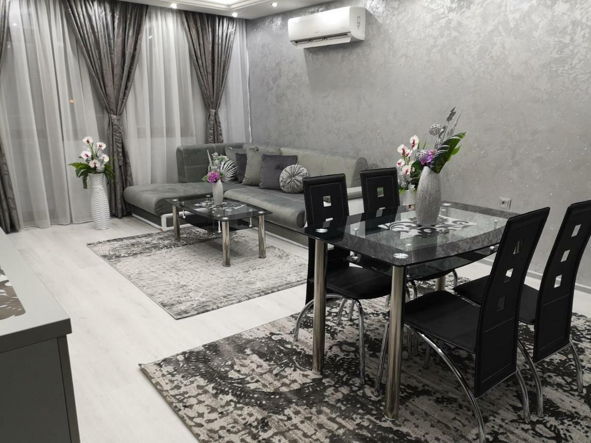 City Apartments - A Brand New Luxury & Comfy. 阿塞诺夫格勒 外观 照片